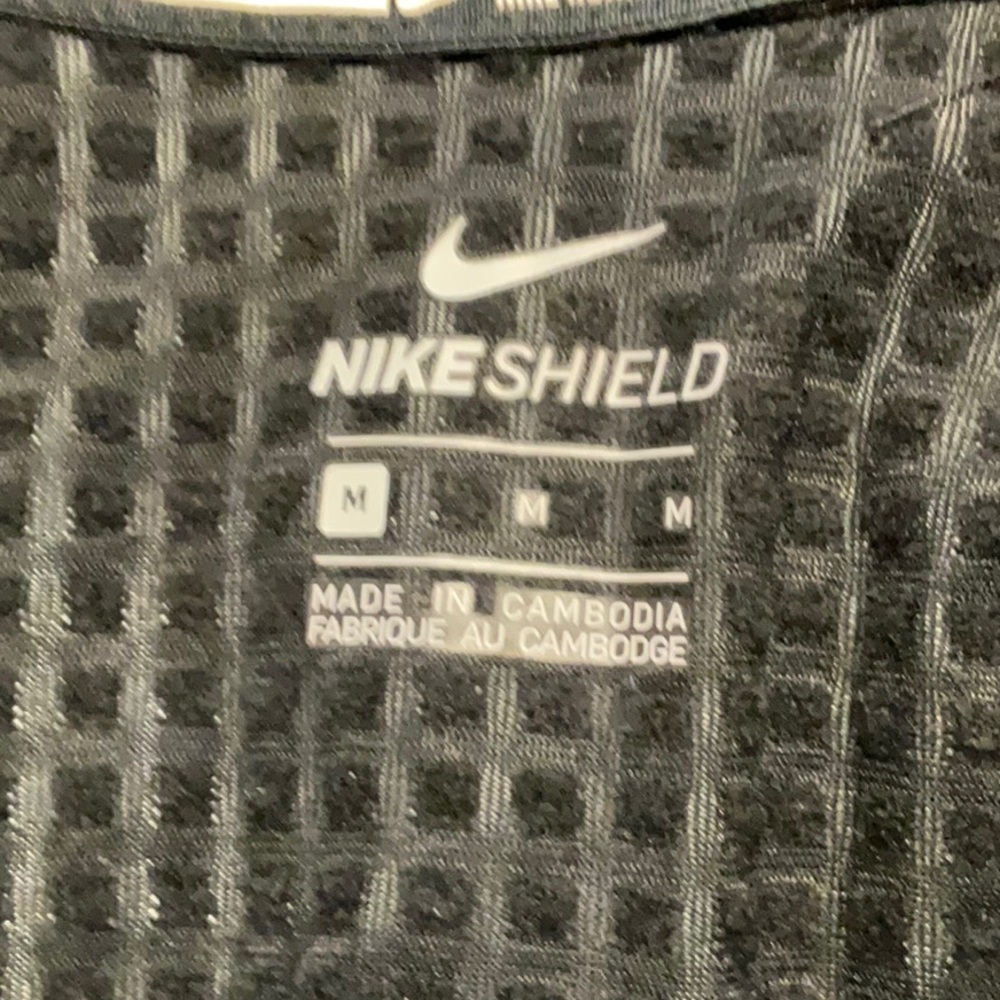 Nike Shield Jacket - Picture 8 of 9